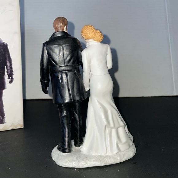 Wedding Cake Topper Winter Wonderland New Weddingstar Figurine Bride Groom - Picture 6 of 9